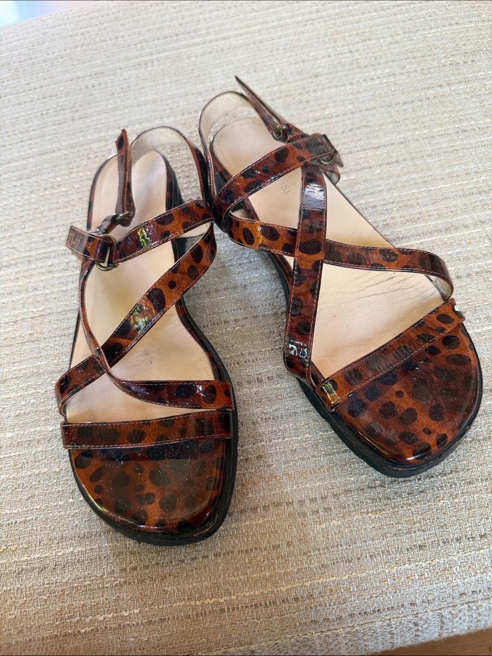 Taryn Rose Brown Leopard Patent Strappy Sandals 7
